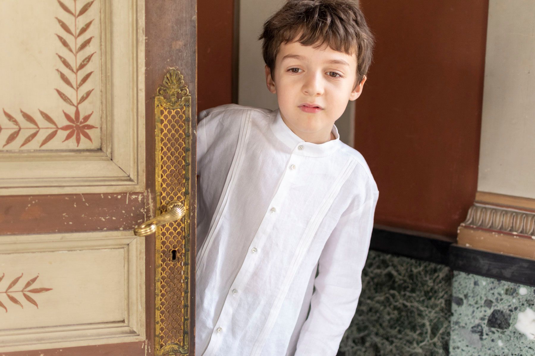 petit garçon habillé grâce au cours de couture cortège enfant d'Artesane